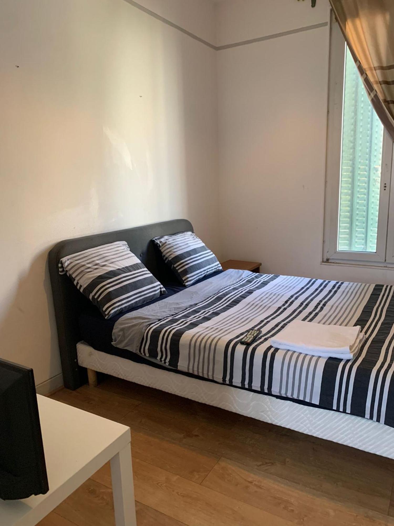 3 Hebergements - Au 1Er Etage 1 Appartement 2 Pieces Et Au 2Eme Etage Un Logement De 2 Chambres Louees Separement Avec Coin Cuisine Et Toilettes A Partager- Dans Pavillon Au Pied Du Rer B A 5 Minutes De Paris Et 30 Mn Stade De France Кашан Екстер'єр фото